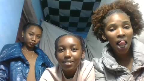 nathalia069 online show from July 9, 2026, 8:35 pm