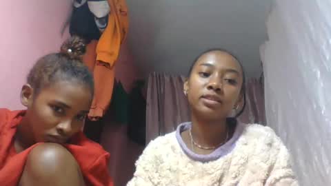 nathalia069 online show from August 7, 2026, 7:54 am