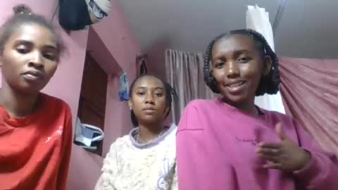 nathalia069 online show from August 8, 2026, 1:35 pm