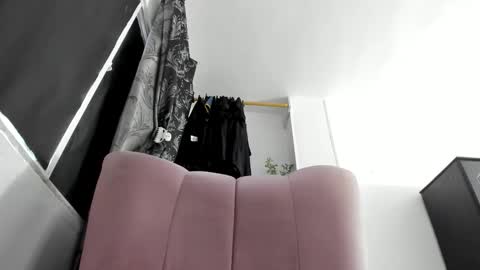 Snapshot of nathalia_hottman chatting on November 25, 2025, 4:40 pm NATHALIA online show from November 25, 2025, 4:40 pm