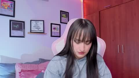 Nathalia Ramirez online show from February 10, 2026, 3:32 am