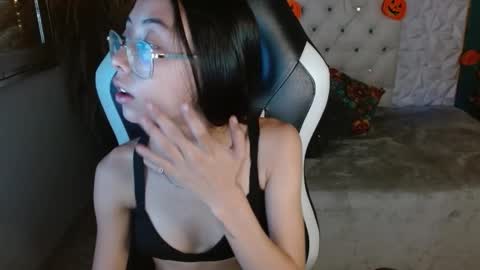 Snapshot of nathaliasweet_1_ chatting on October 20, 2025, 2:50 pm nathaliasweet_1_ online show from October 20, 2025, 2:50 pm