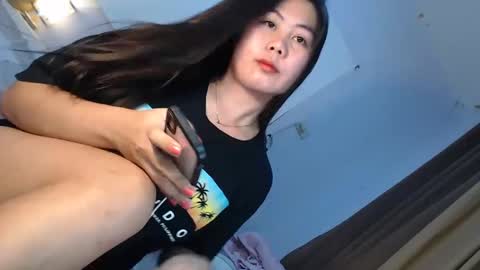 Snapshot of nathalie_hart chatting on March 7, 2025, 4:24 am Queen Marga online show from March 7, 2025, 4:24 am