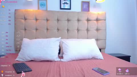 nathaly_rose__ online show from February 12, 2025, 1:30 am