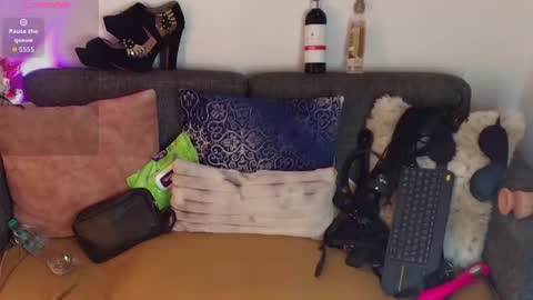 Snapshot of nathaly_stepmom chatting on July 21, 2026, 12:40 pm Natha online show from July 21, 2026, 12:40 pm