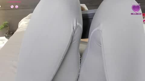 nathalyrae41 online show from January 5, 2026, 5:27 pm