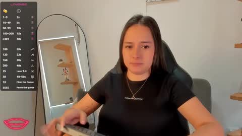 nathalyxx_ online show from December 23, 2024, 2:07 pm