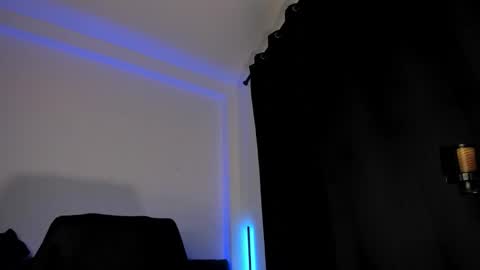 Snapshot of nathan_blake_ chatting on February 6, 2026, 8:01 pm Nathan online show from February 6, 2026, 8:01 pm