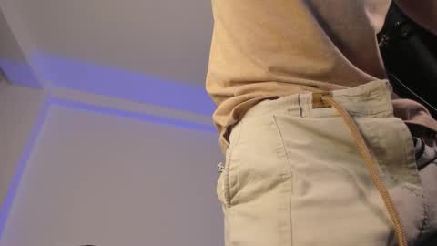 Snapshot of nathan_blake_ chatting on February 10, 2026, 6:12 pm Nathan online show from February 10, 2026, 6:12 pm