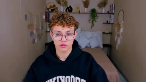 Nathan online show from November 18, 2025, 10:20 am