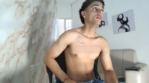 nathan_shimmer online show from December 4, 2025, 3:32 pm