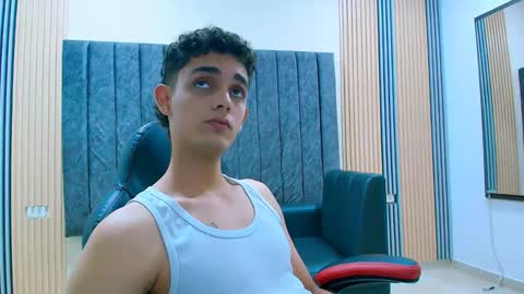 nathan_shimmer online show from May 25, 2026, 8:48 pm