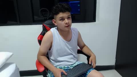 Snapshot of nathanbrookss chatting on December 16, 2025, 7:19 pm NathanBrooks online show from December 16, 2025, 7:19 pm