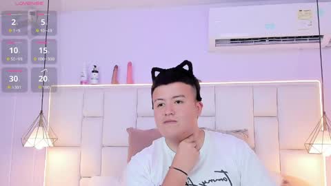 Snapshot of nathaniel_stone chatting on April 8, 2026, 6:19 pm Nathaniel online show from April 8, 2026, 6:19 pm