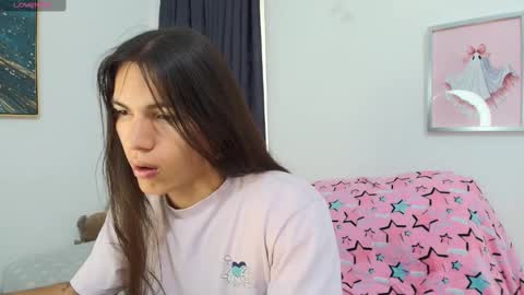 Snapshot of nati_sm chatting on December 19, 2025, 2:35 pm Nati online show from December 19, 2025, 2:35 pm