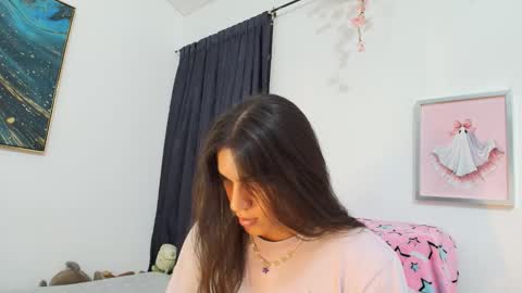 Snapshot of nati_sm chatting on December 22, 2025, 2:30 am Nati online show from December 22, 2025, 2:30 am