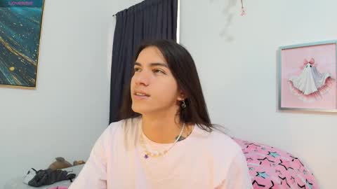 Snapshot of nati_sm chatting on December 22, 2025, 2:58 pm Nati online show from December 22, 2025, 2:58 pm