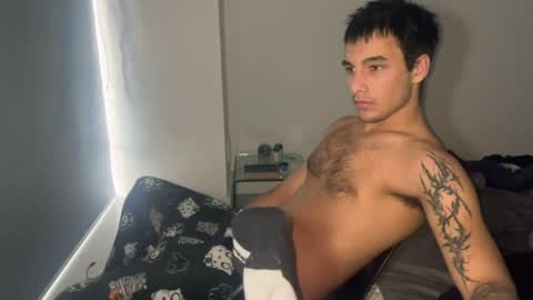 Snapshot of native_boy2 chatting on April 19, 2026, 11:51 pm native_boy2 online show from April 19, 2026, 11:51 pm