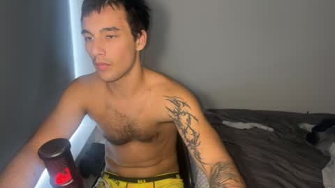 Snapshot of native_boy2 chatting on April 21, 2026, 2:51 am native_boy2 online show from April 21, 2026, 2:51 am