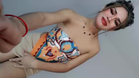 Nathalie smith online show from May 18, 2026, 3:35 am