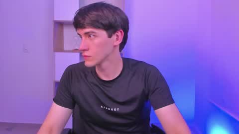 Nathaniel online show from June 25, 2026, 5:12 am