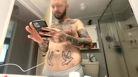 Snapshot of natti_daddy chatting on April 16, 2026, 10:01 pm Nattidaddy online show from April 16, 2026, 10:01 pm