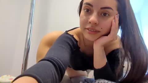 Natalia online show from March 5, 2026, 7:21 pm