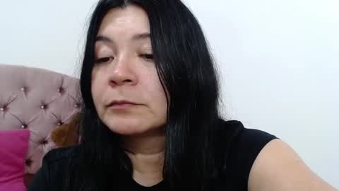 Snapshot of naturally_mature chatting on December 16, 2024, 4:55 am Sammy online show from December 16, 2024, 4:55 am