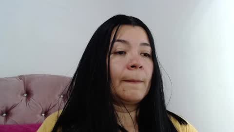 Snapshot of naturally_mature chatting on February 12, 2025, 5:58 am Sammy online show from February 12, 2025, 5:58 am