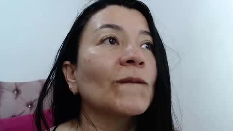 Snapshot of naturally_mature chatting on February 18, 2025, 4:37 am Sammy online show from February 18, 2025, 4:37 am