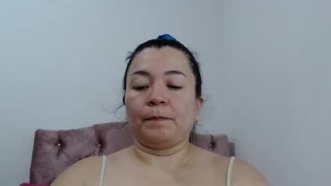 Snapshot of naturally_mature chatting on September 23, 2025, 3:04 pm Sammy online show from September 23, 2025, 3:04 pm