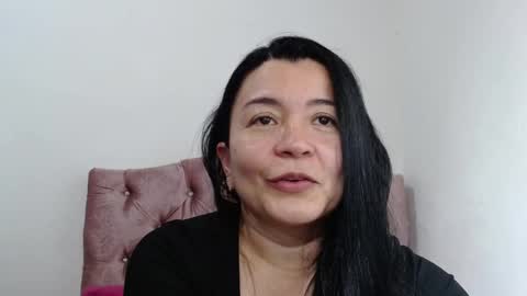 Snapshot of naturally_mature chatting on December 4, 2025, 3:16 am Sammy online show from December 4, 2025, 3:16 am