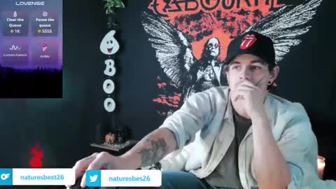 Snapshot of naturesbest951 chatting on October 25, 2025, 4:53 am NATURESBEST online show from October 25, 2025, 4:53 am