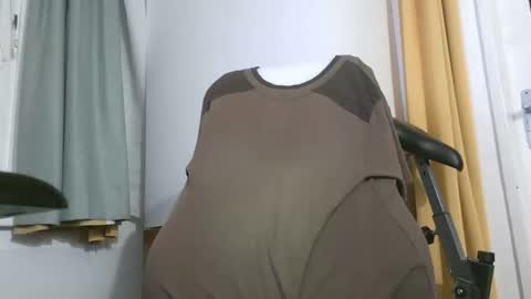 naturista25 online show from October 26, 2025, 4:02 pm