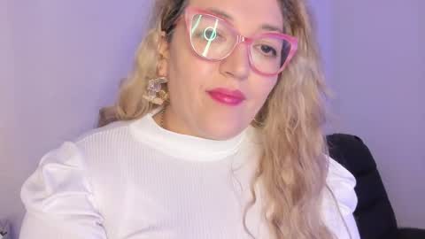 Nataly online show from December 17, 2025, 8:48 pm