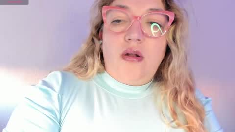 Nataly online show from April 16, 2026, 6:19 pm