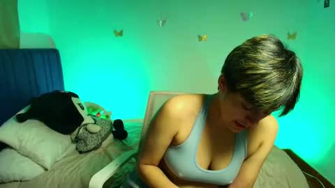 Fernanda online show from February 18, 2026, 10:28 pm