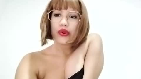 Naty online show from November 23, 2025, 5:35 pm