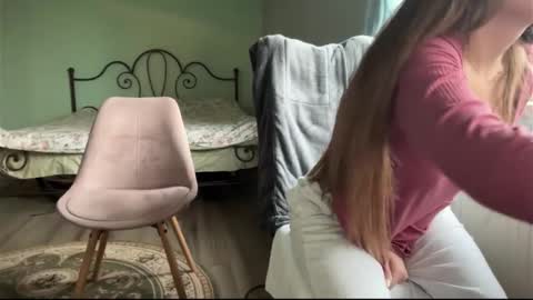 Snapshot of natybron chatting on December 2, 2025, 6:52 am Andreea online show from December 2, 2025, 6:52 am