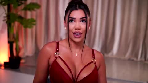 Naty online show from August 2, 2026, 7:12 pm