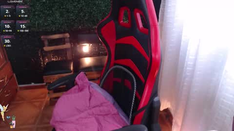 Snapshot of natykors_m_ chatting on December 18, 2025, 4:57 pm Sofia IG Natykors08 online show from December 18, 2025, 4:57 pm