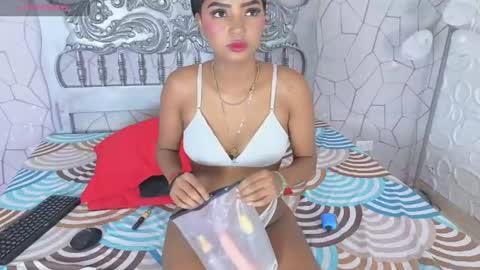 natyrussel online show from July 7, 2026, 11:58 am