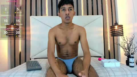 Snapshot of natzuki_ chatting on April 29, 2026, 12:20 pm natzuki_ online show from April 29, 2026, 12:20 pm