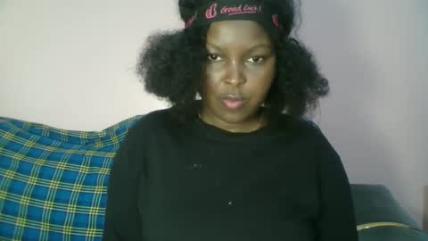 naughti_garlie online show from March 2, 2026, 7:15 am