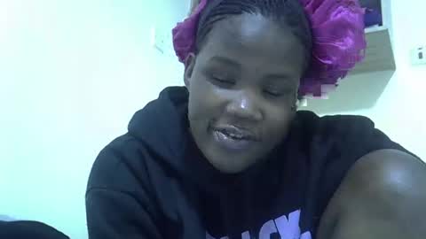 candy online show from November 22, 2025, 10:36 am