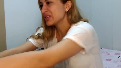 Snapshot of naughty_chic chatting on February 22, 2025, 12:38 am Sofia online show from February 22, 2025, 12:38 am
