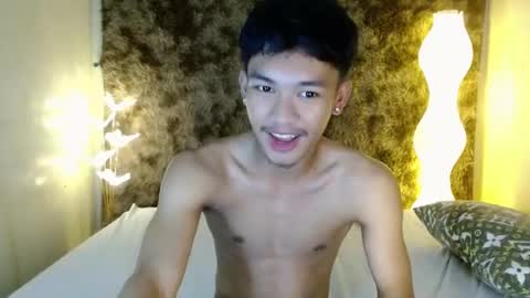 Snapshot of naughty_cy chatting on August 1, 2026, 3:33 pm itzme cyril online show from August 1, 2026, 3:33 pm