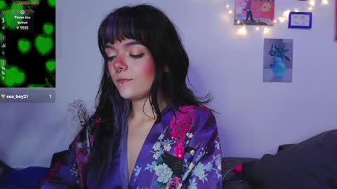 Em  please help me reach 100 thumbs up 3 online show from December 14, 2024, 10:56 am