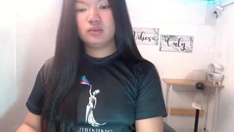 KATE online show from March 3, 2025, 6:12 pm