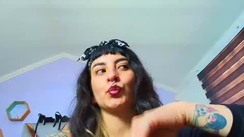 Snapshot of naughty_kittenm chatting on October 8, 2025, 7:55 pm Kitten online show from October 8, 2025, 7:55 pm